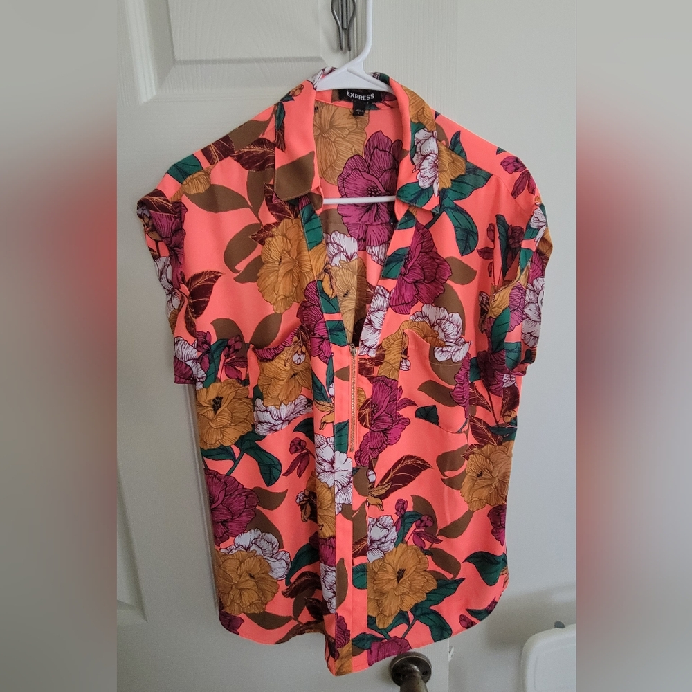 Express half zip blouse
